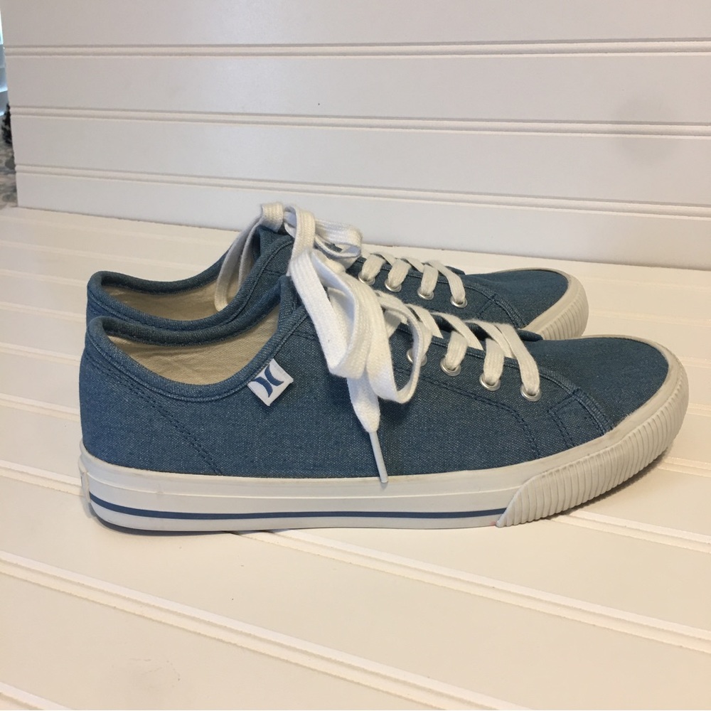 Hurley Ceta - Picture 2 of 10
